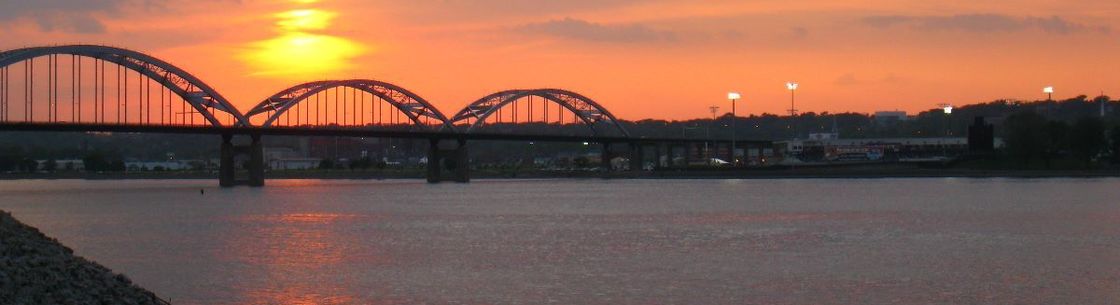 VISIT QUAD CITIES Quad Cities Convention & Visitors Bureau , Moline IL