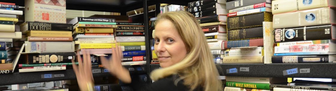 bookish corner, Waltham MA