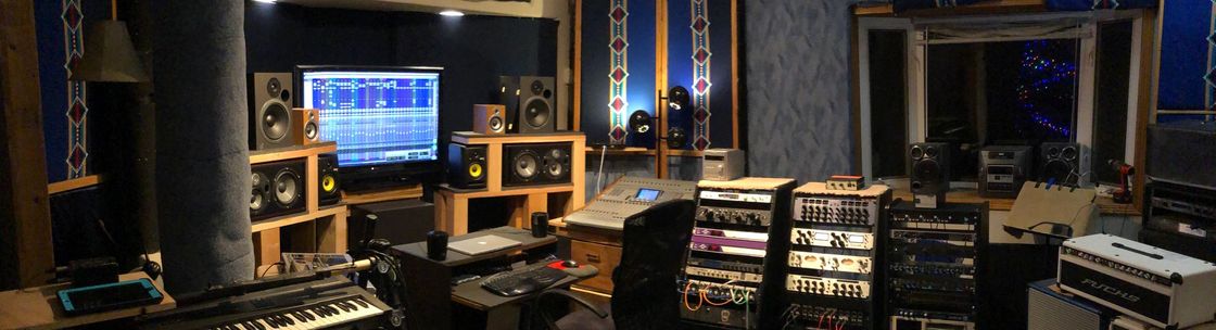 The Song Mill Studios / Radical Tone, Hayden ID