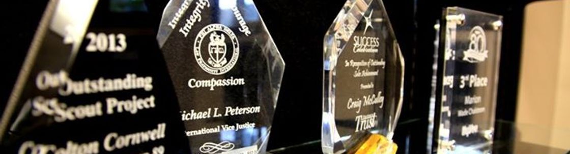 Custom Awards & Embroidery, Urbandale IA