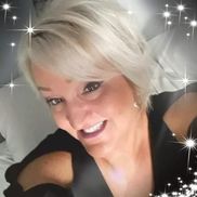 Stephanie Farfan in Dear Sorella Salon, Wylie TX