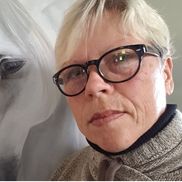 Lorna Beecroft Artist