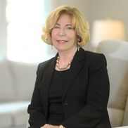 Houlihan Lawrence Wareck D'Ostilio - Realtors