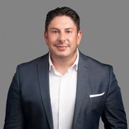 Real estate agent/real estate investor