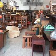 Dreamlight Antiques