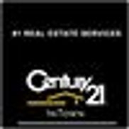 Real Estate Agent Century 21 Intown