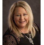 RE/MAX Real Estate Center: Reneé Klaus