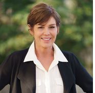 Lara Schultz, Realtor