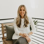 Lisa Johnston - Realtor / Social Media Management & Content Creation