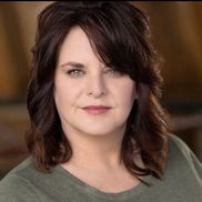 Michelle L King 