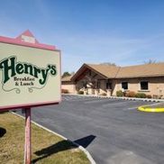 Henry's Restaurant and Catering
