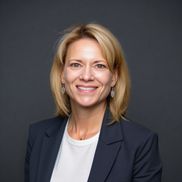 Beth Kitchen, HomeSmart Real Estate Momentum LLC
