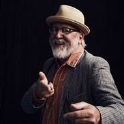 Gil Shuler Graphic Design