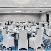 Four Points by Richmond Airport Hotel