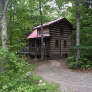 Fiddler's Roost Bed & Breakfast Cabins