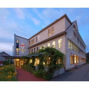 Ava Gallery and Art Center