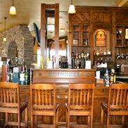 Dingle House Pub & Grub