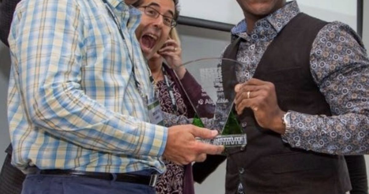 Alignable Wins 2019 Best2SMB Innovation Award - Alignable