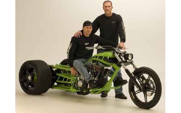 Queen’s Cycle with Queen’s Custom Cycles