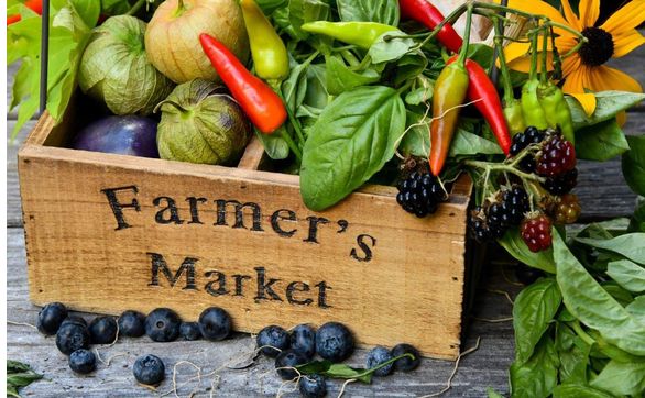 Be Well Farmers Market with Be Well Cafe