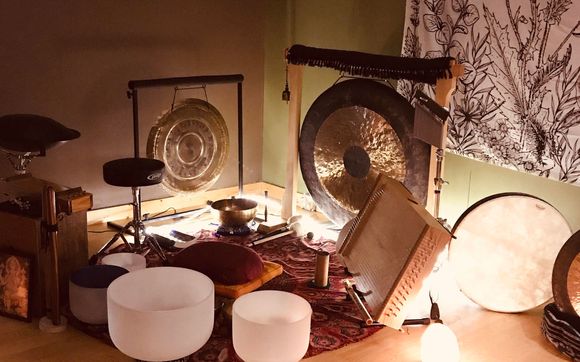 Sound Meditation at Crystal Visions with A Resonance for Healing