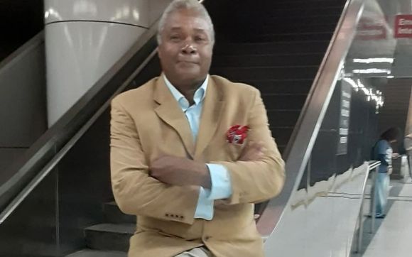 ESC's Darryl Maximilian Robinson Honors Bard's 462nd Birthday With Sonnet #15 Video  with The Excaliber Shakespeare Company Los Angeles Archival Project