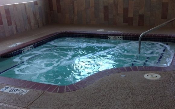 Spa  by Wingate by Wyndham Bentonville Airport