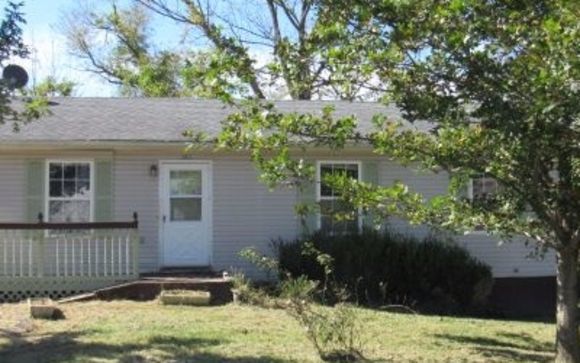 303 Crossgate Dr., Elizabethtown, Ky by ReMax Executive, The Wallace Group