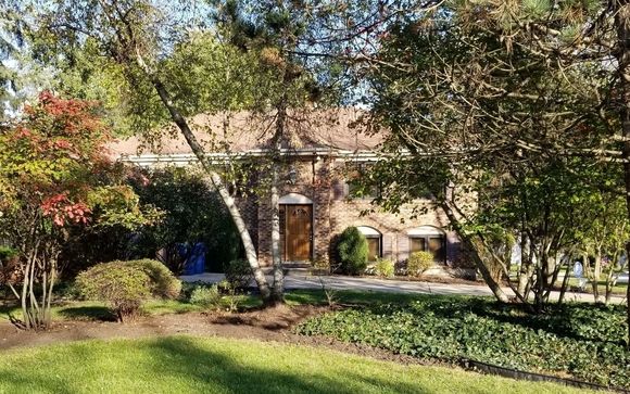 Home for Sale ~ Naperville Dist. 203 ~ 4463 Fender Lisle  by Linda Thomas Realtor ~ Naperville Realtor with Charles Rutenberg Realty