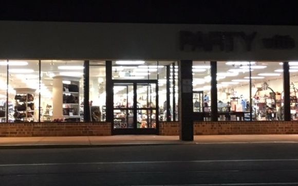 Business In Town is Now Noticable by Tom Bye The Lighting Guy 💡