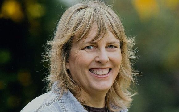 Free sitting fee by Fine Focus Photography