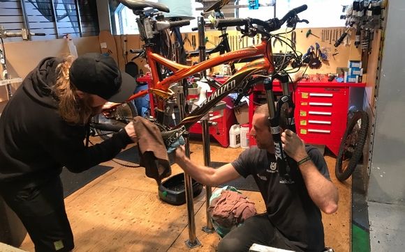 Bike Service by excellent tech’s by Evolution Whistler