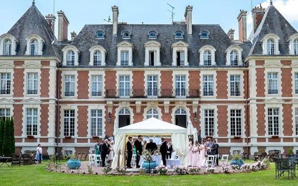 Chateau in French Countryside by Condo Hotel Center