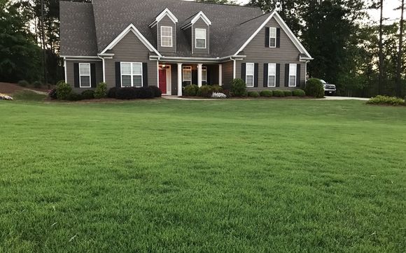 Lawn care by Complete Turf Specialist
