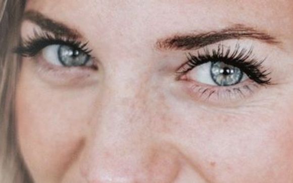 Lash Extentions by Amazing Lash Studio Lombard 