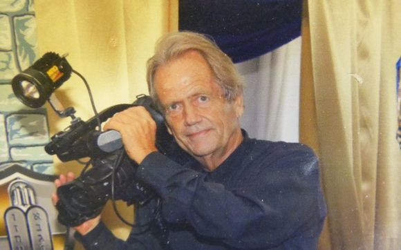 videographer, videoartist, shooter, editing by Behind the Sien Video