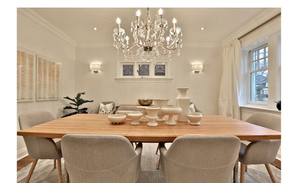 Home staging  by MHThompsonHome