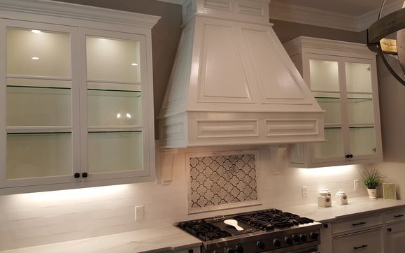 Cabinet Refacing & Refinishing by Dehuelbes Designs Inc.