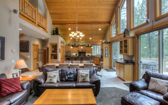 Deerfield Lodge - Sunriver, Oregon (5 Bedroom) by Blue Pacific Vacation Rentals