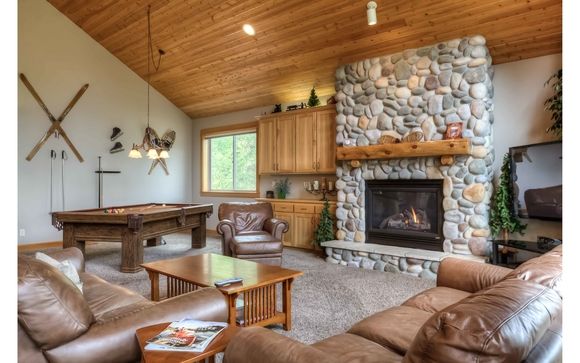 Aspen Lodge Sunriver Oregon 6 Bedrooms By Blue Pacific