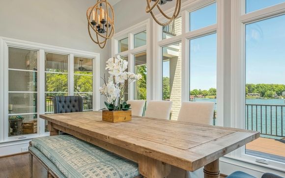 Photography: 24 images by Gray Scale Servies, Inc.