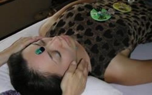 Reiki with Gemstones Healing and Reading session and subsequent course by Alchemy Healing Arts, LLC