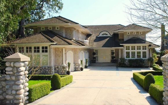 HOME WATCH SERVICE by Home Watch Canada