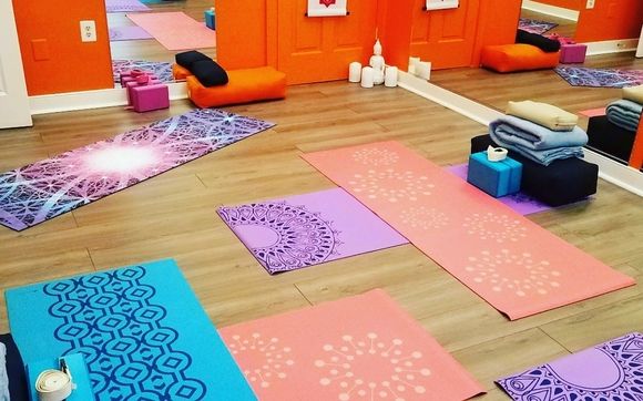 Lunchtime Yoga by Sole Luna Yoga