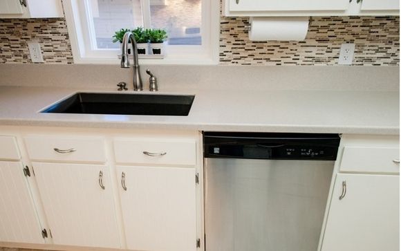 Tile backsplash by Edwards Family Construction LLC