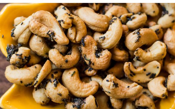 Herb N' Nut Cashews by High Cotton Company, LLC