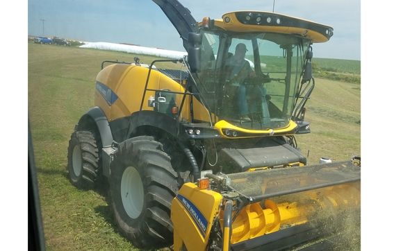 NIR Sensor on Self Propelled Forage Harvester  by Dinamica Generale US, Inc.