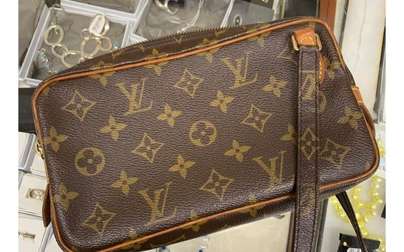 Handbags by Divine Consign & Boutique