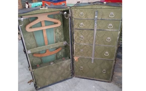 Wardrobe Trunk, redo the inside or leave it alone? : r/Antiques
