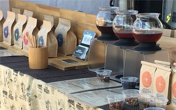 Locally roasted organic coffee and organic loose leaves teas by ZunZun Coffee Roaster